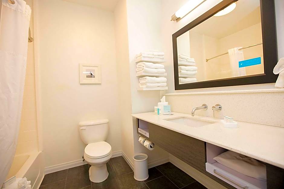 Hampton Inn By Hilton Toledo Oregon