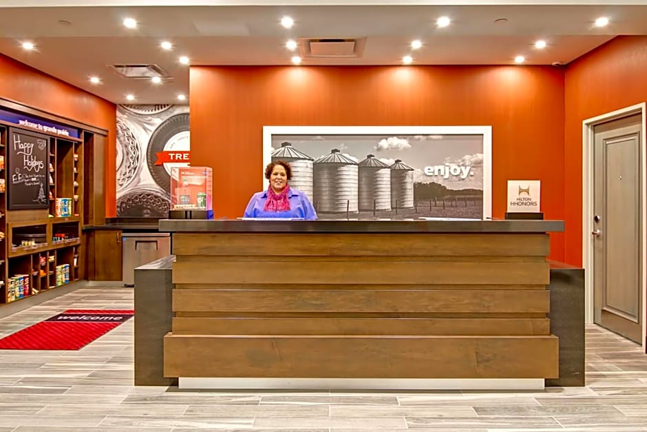 Hampton Inn By Hilton & Suites Grande Prairie, Alberta, Canada