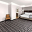 La Quinta Inn & Suites by Wyndham Deer Park