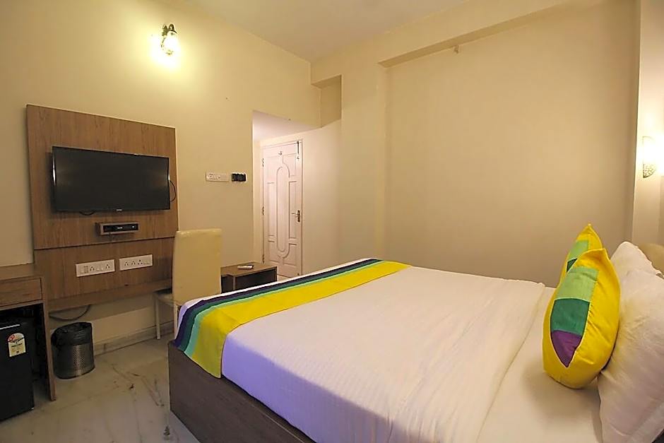 Anamitra Guest House