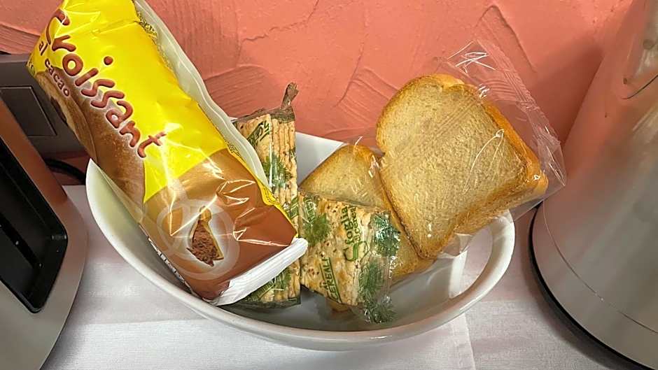 MADONCA ROOMS & RESTAURANT