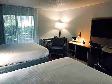 Queen Room with Two Queen Beds and Balcony