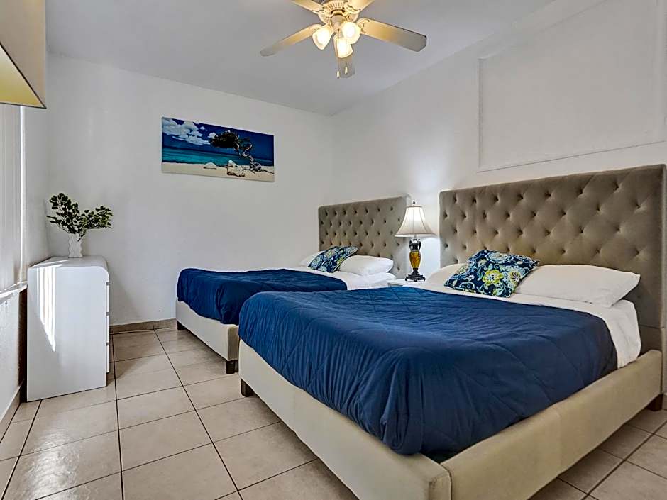 Beach Tide Motel