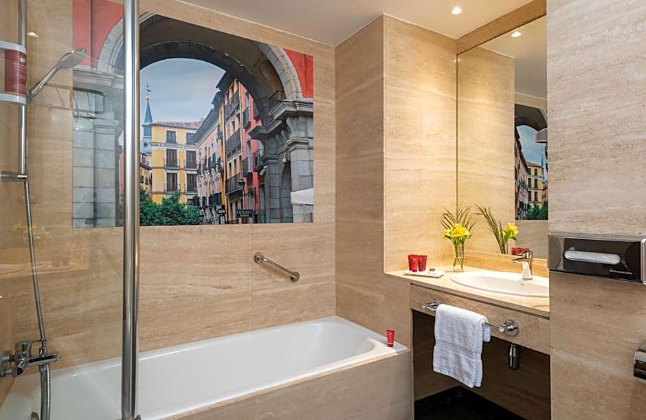 Leonardo Hotel Madrid City Center
