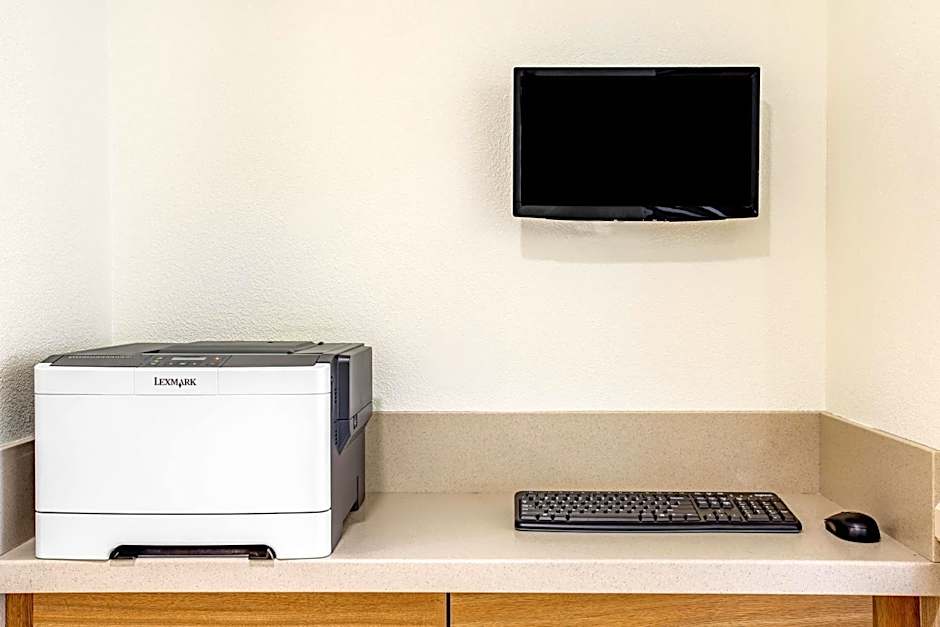 La Quinta Inn & Suites by Wyndham Danbury