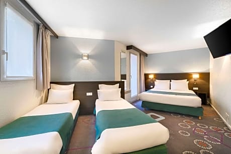 1 Double Bed 2 Single Beds