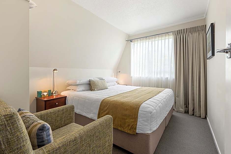 The Parnell Hotel & Conference Centre