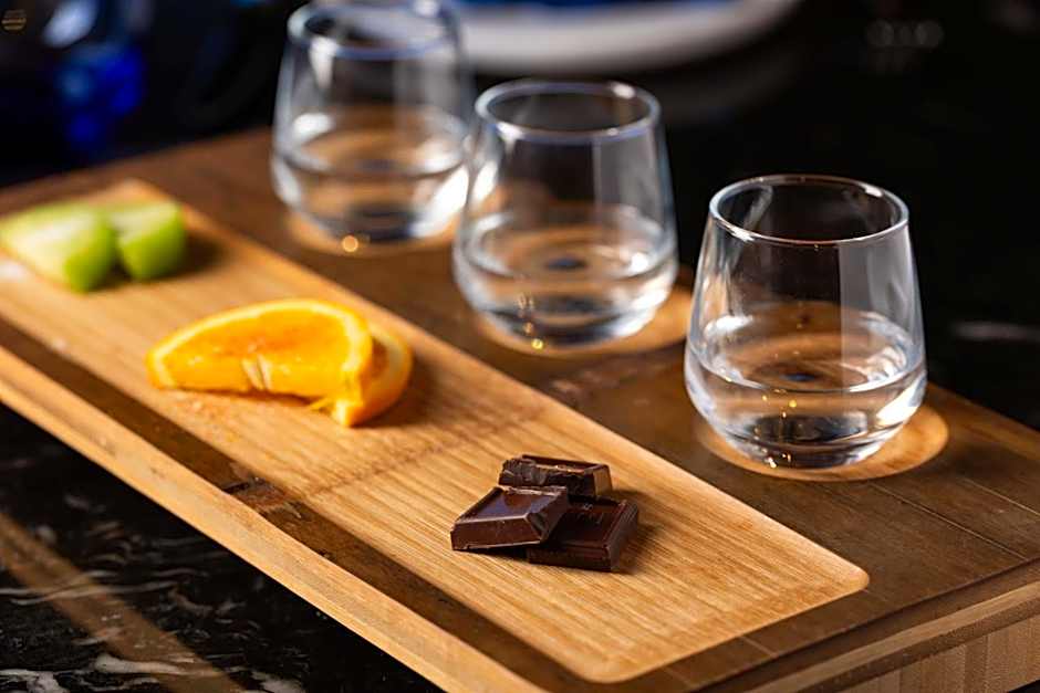 The Drake Oak Brook, Autograph Hotels