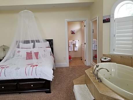Double Room with Spa Bath