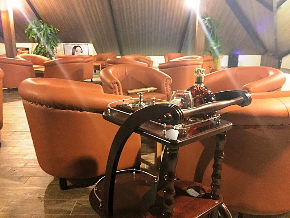 Al Murjan Palace Hotel