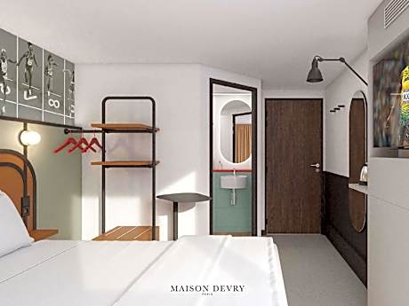 Comfort Room - 1 double bed and 1 single sofa bed