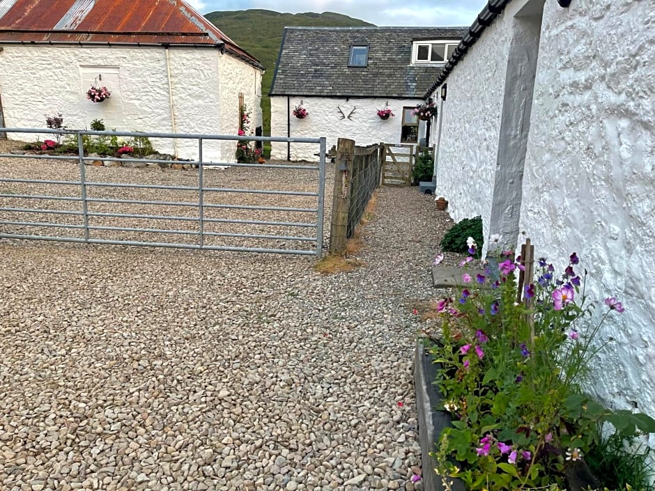 Garrison Farm with Hot Tub