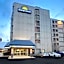 Days Inn by Wyndham Niagara Falls Near The Falls