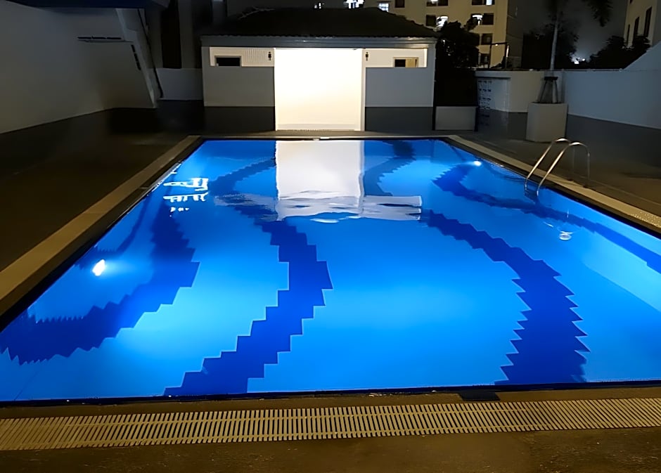 Louis Tavern Hotel - SHA Certified