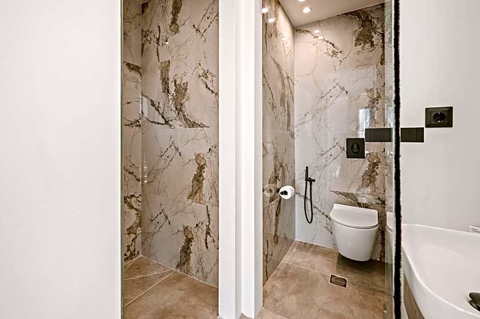 Plānis Str Urban Suites by Semavί