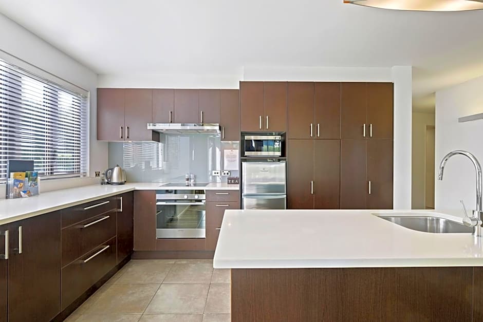 Village Lake Apartments