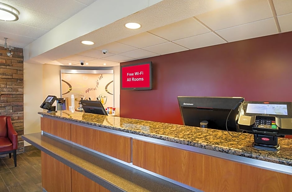 Red Roof Inn Madison, WI