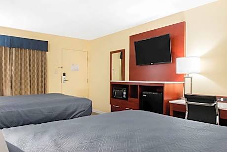 Standard Queen Room with Two Queen Beds - Non-Smoking