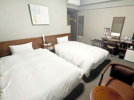 Twin Room - Non-Smoking