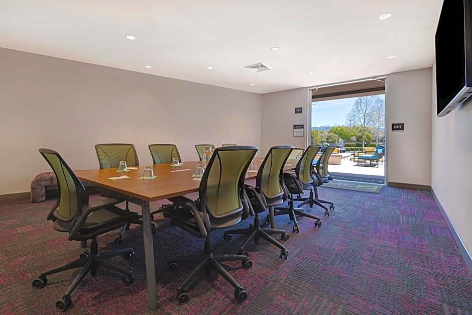 Home2 Suites By Hilton Petaluma