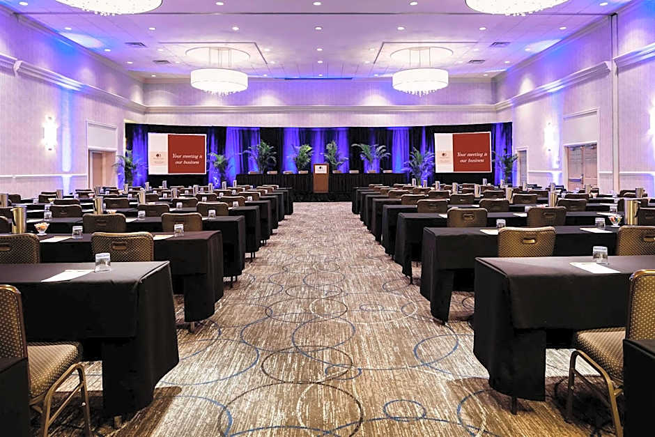 DoubleTree by Hilton Jacksonville Riverfront