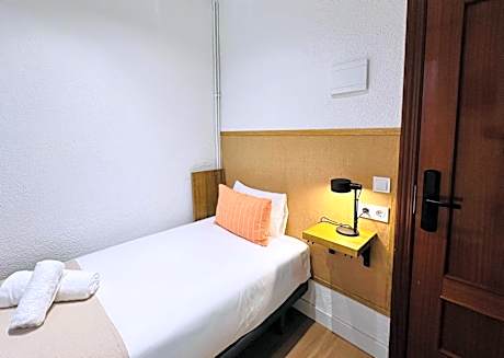 Single Room with Private Bathroom