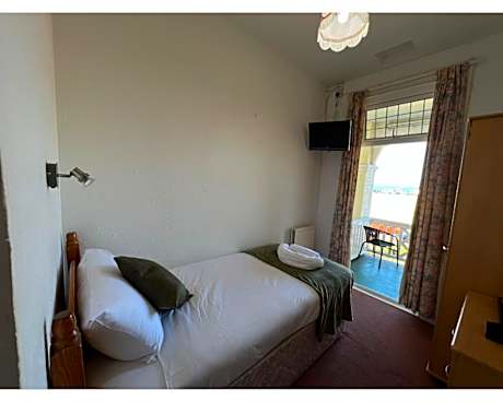 Standard Single Room with Sea View
