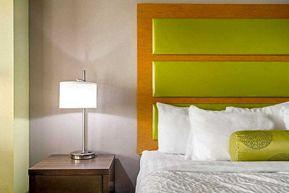 La Quinta Inn & Suites by Wyndham Paducah