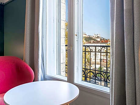 Suite with 1 double bed and 1 double sofa bed