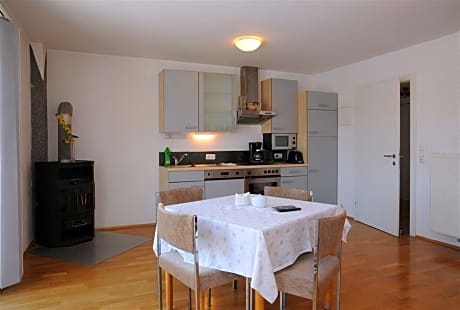 Geinberg Suites & Vianova  Center