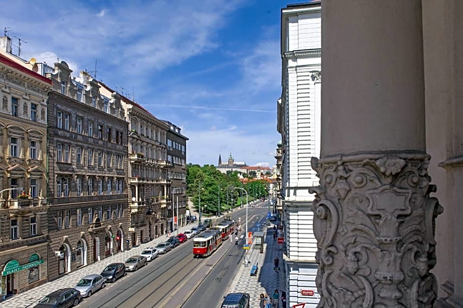 City Partner Hotel Atos In Prague
