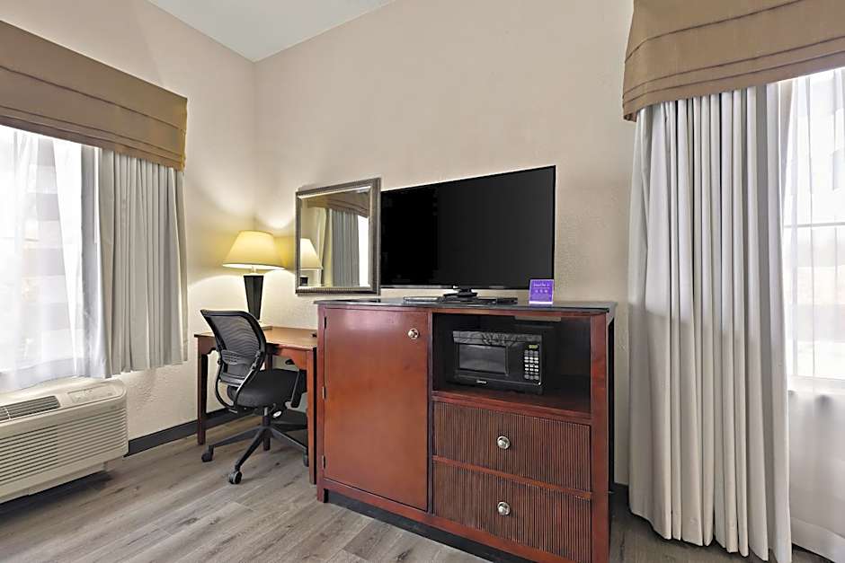Sleep Inn & Suites near Joint Base Andrews-Washington Area