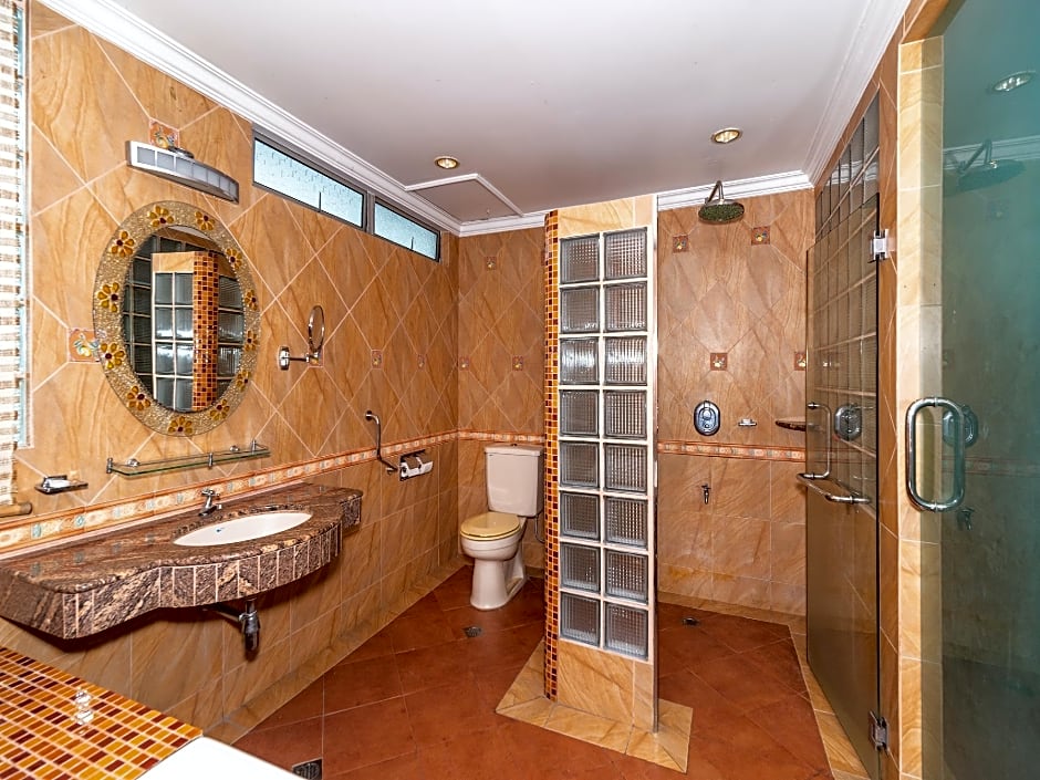OYO 89864 Hotel Holiday Park