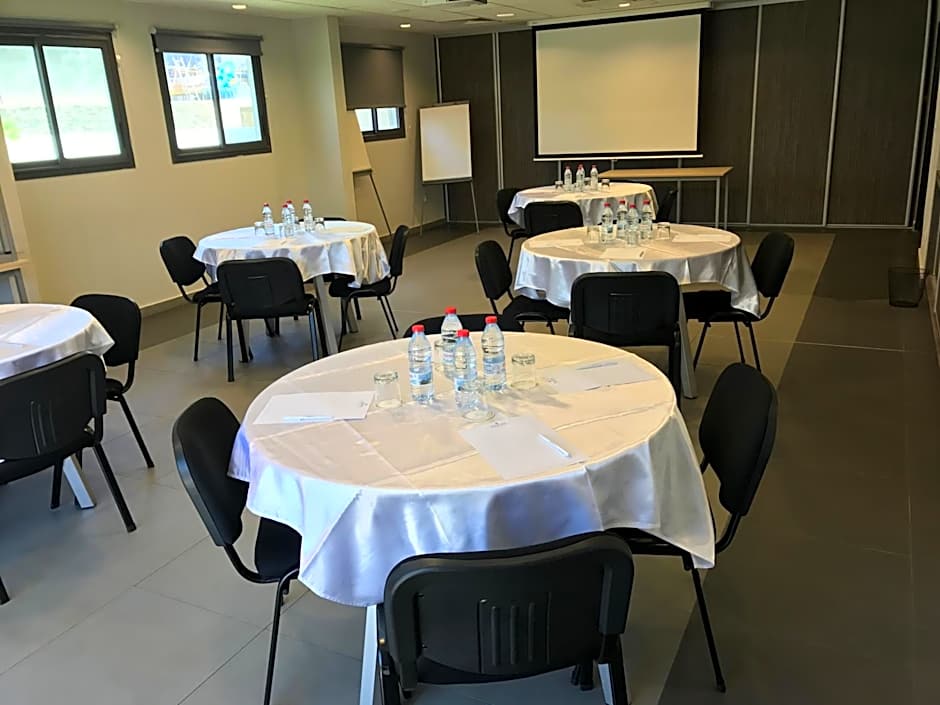 Tulip Inn Sainte Clotilde, La Réunion, navette gratuite vers l'aéroport