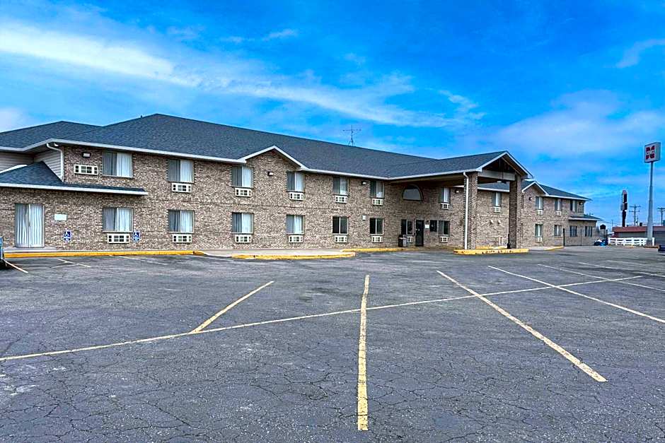 Super 8 by Wyndham Cozad