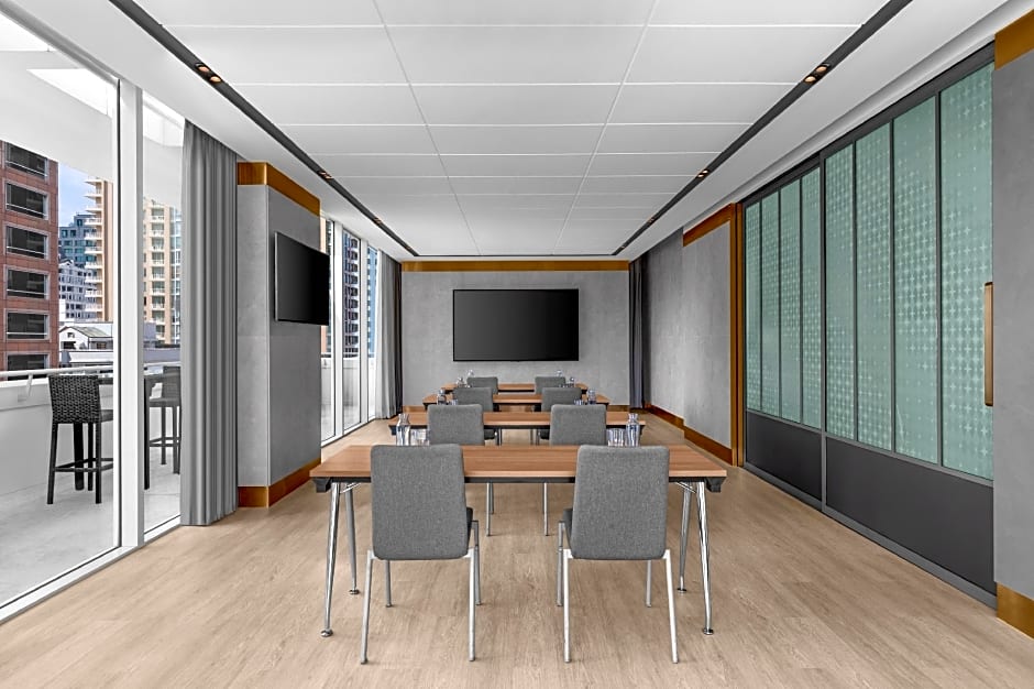 Courtyard By Marriott Bangkok