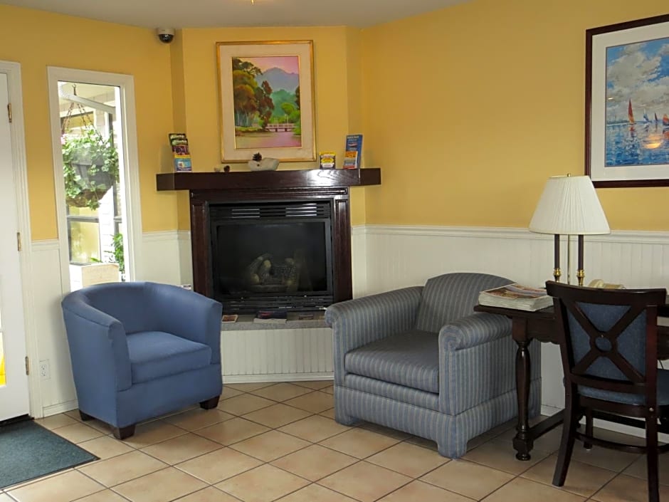 Monterey Bay Lodge