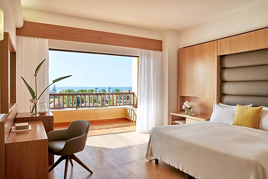 Photo 1 of 6 of Executive Suite
