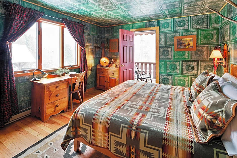 Urban Cowboy Lodge