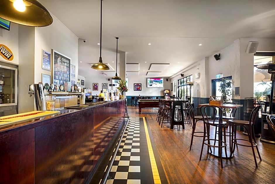 Nightcap at Wanneroo Tavern