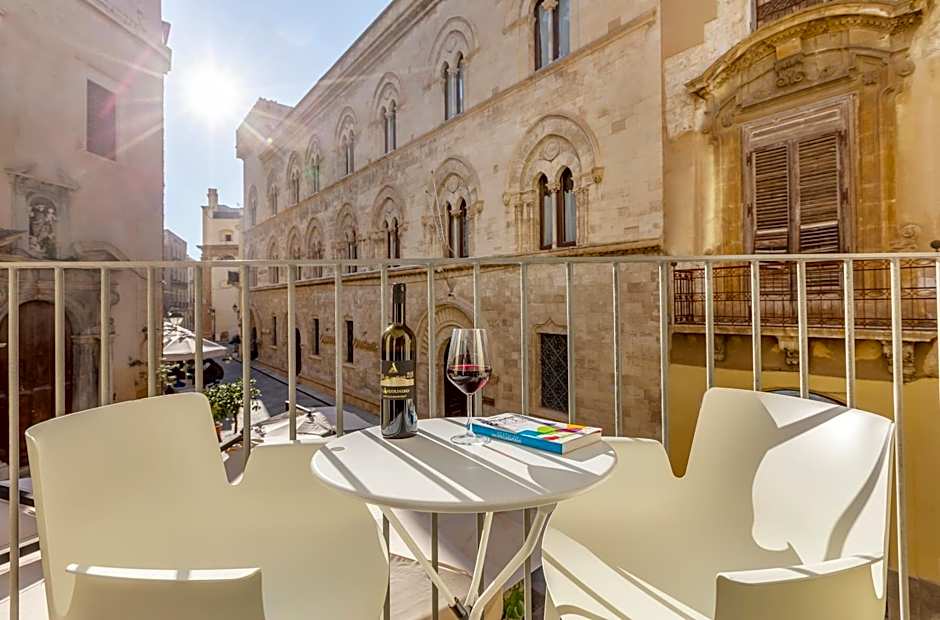 Fiveplace Design Suites & Apartments