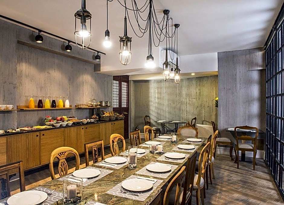 Nevv Bosphorus Hotel & Suites