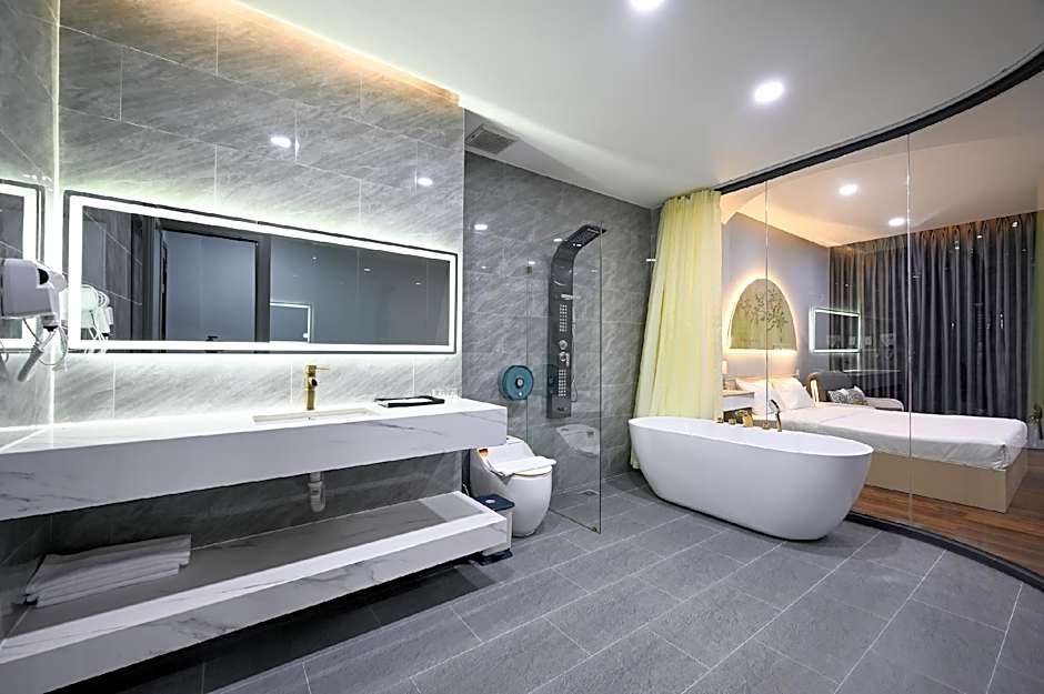 Sunrise Airport Hotel