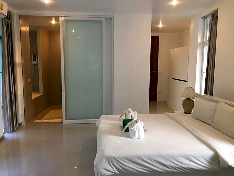 Cousin Koh Kho Khao Beach