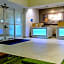 Holiday Inn Express St. Petersburg North / I-275 By IHG