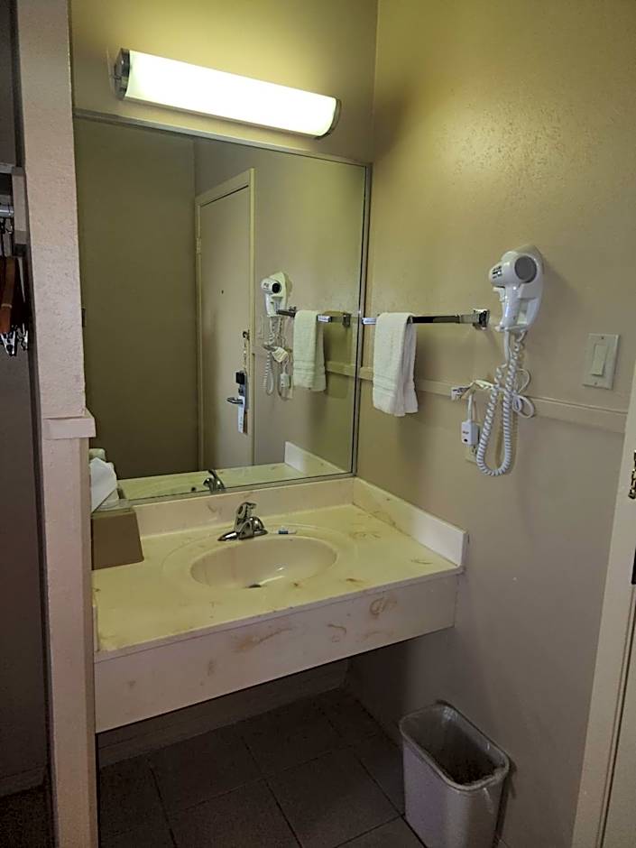 Colonial Inn Monahans TX