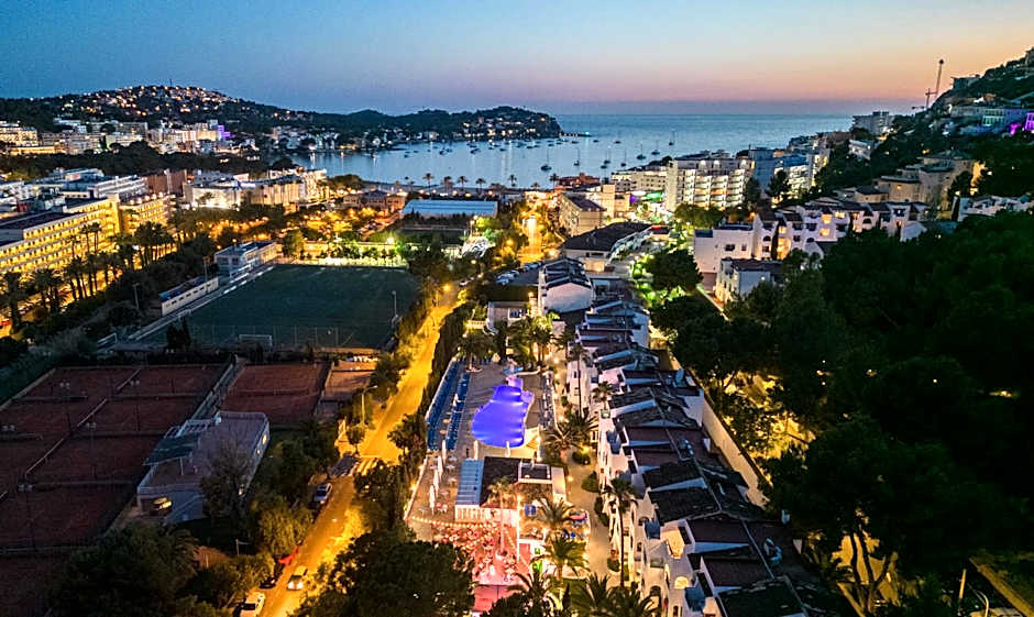 Aparthotel Holiday Center