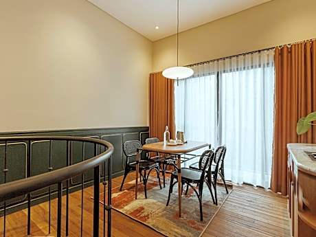 The Loft Extra Large