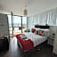 James Clow Bed & Breakfast & Apartments