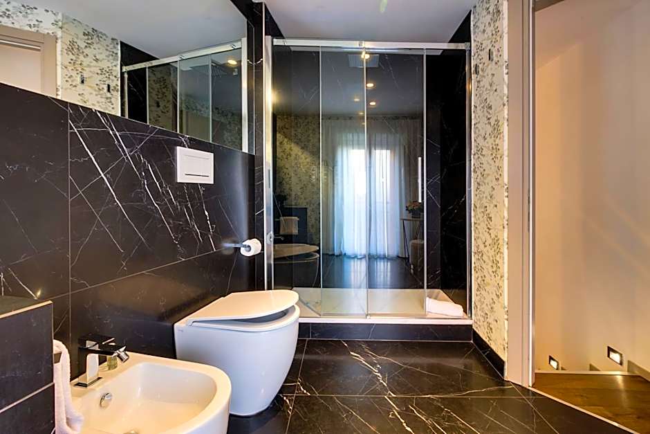 Piazza Farnese Luxury Suites